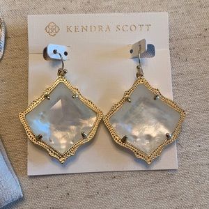 Kendra Scott Earrings Iridescent Mother of Pearl
